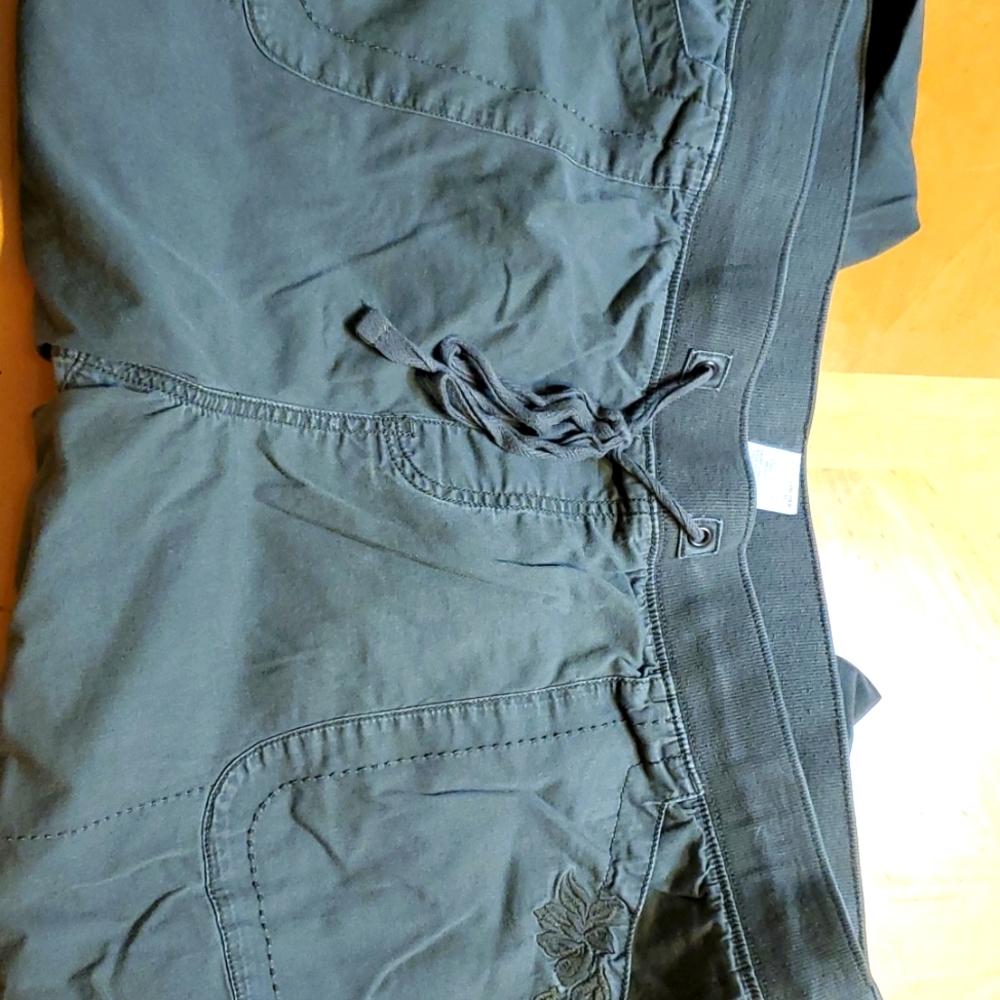 2XL Green Capris